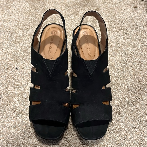 Black heeled sandals - Picture 2 of 4